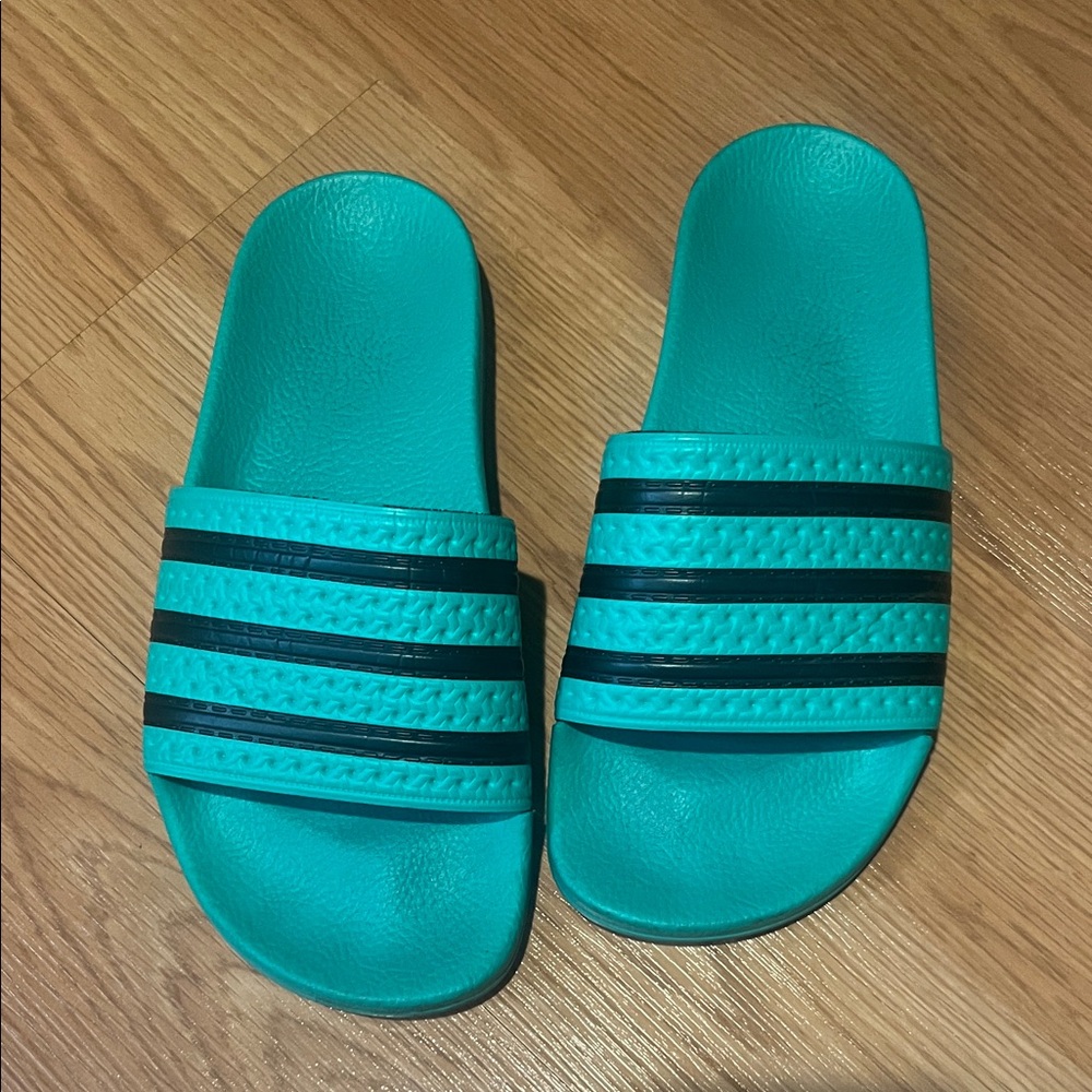 ADIDAS ADILETTE